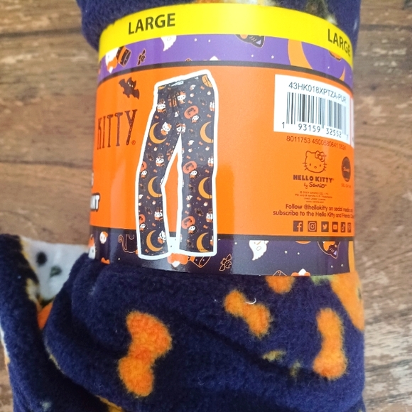 Hello kitty x Halloween 2024 Pajama Pants BNWT VHTF RARE - Picture 5 of 9